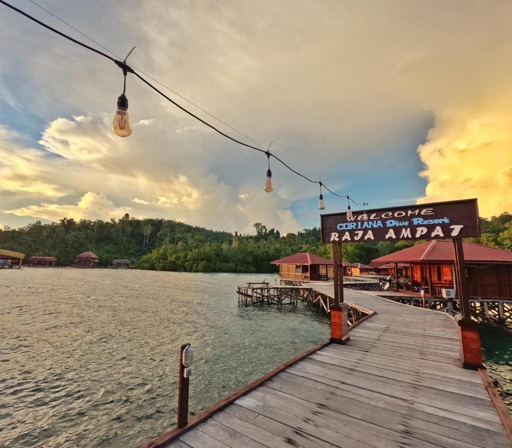 Coriana Dive Resort Waisai Luaran gambar