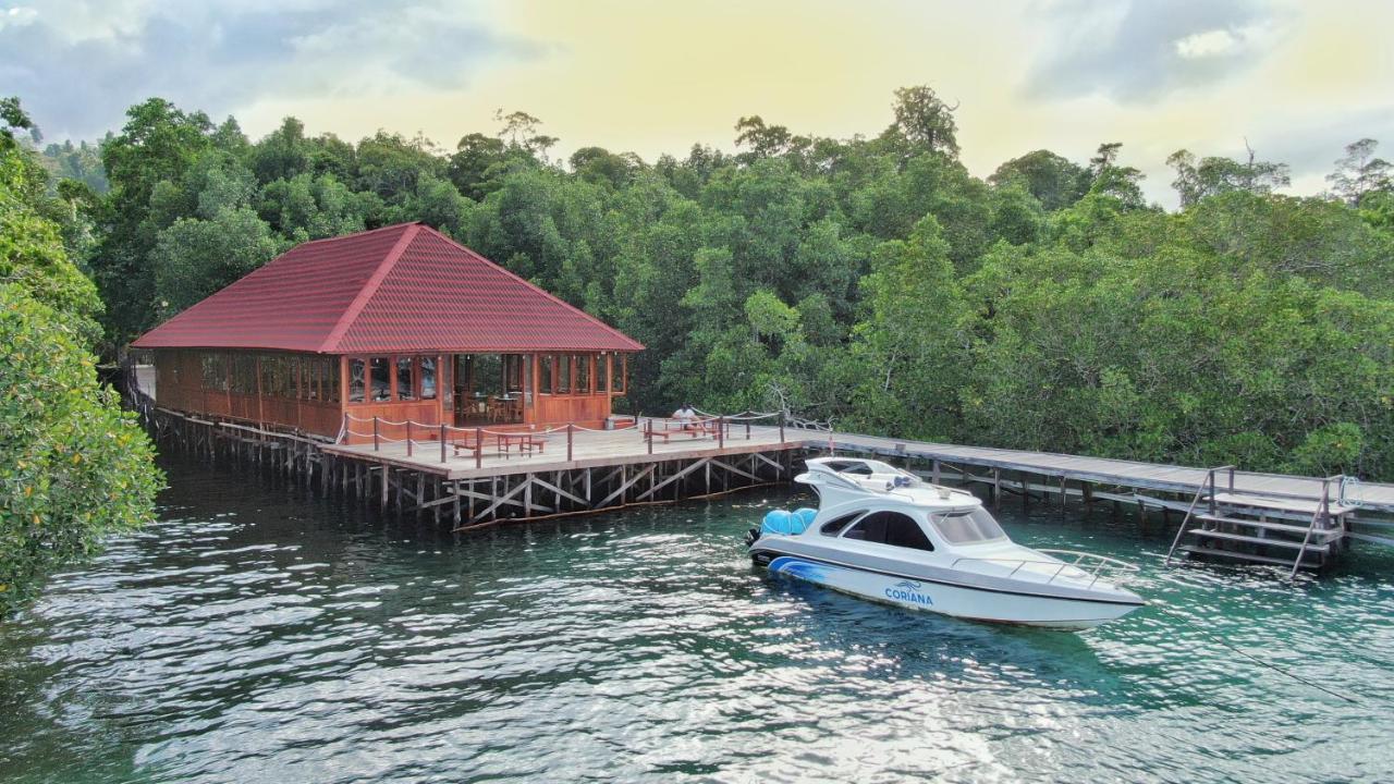 Coriana Dive Resort Waisai Luaran gambar